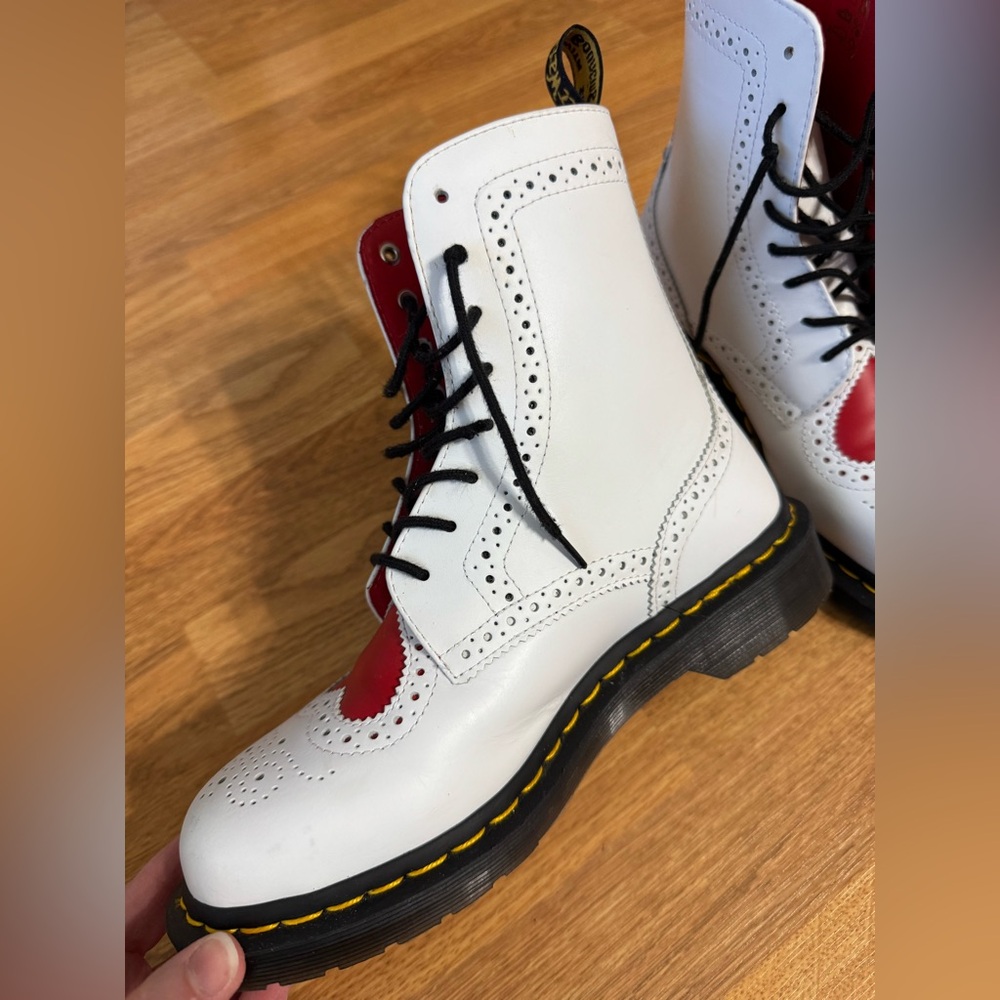 Dr Martens 1460 Bentley II White Leather Red Heart Ankle Brogues Wedding Boots - Picture 3 of 15